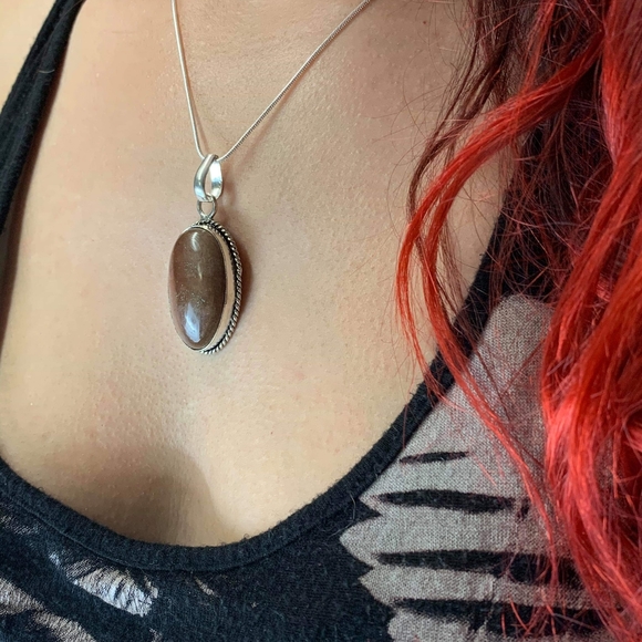 Brown Oval Gemstone SterlingSilver Plated Necklace - Picture 3 of 7